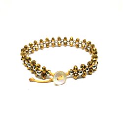 Bracciale perline dorate - Bottone madre perla