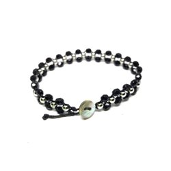 Bracciale perline nere - Bottone madre perla